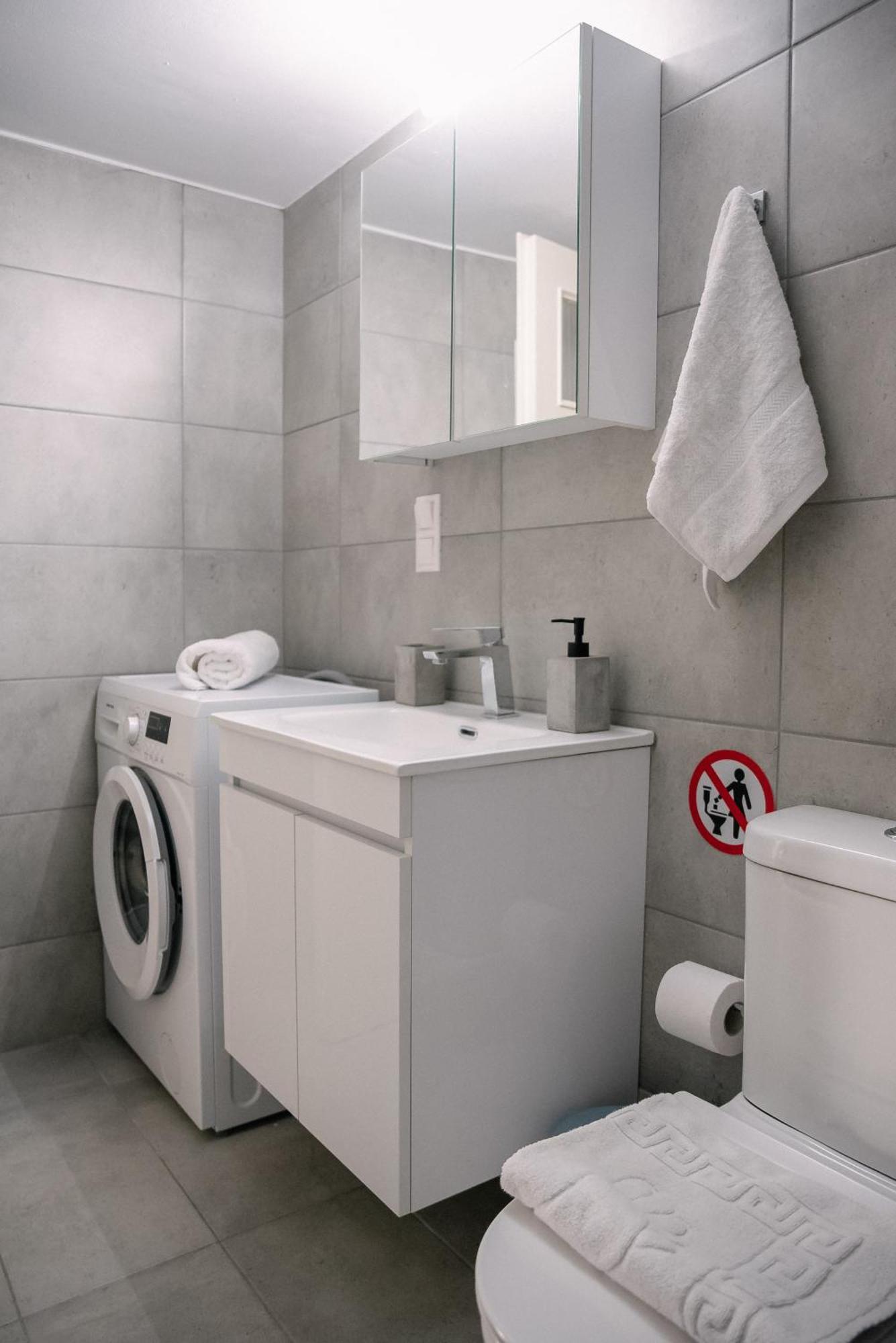 Апартаменты 3Cs Athens Ampelokipoi Comfy Flat Ft Patio Airport Direct Day N Night Экстерьер фото